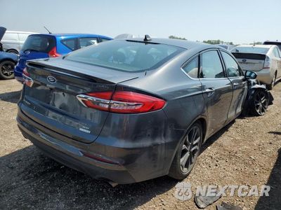 Trzecie zdjęcie samochodu z tyłu: 2020 FORD FUSION SE VIN:3FA6P0HD8LR250318 - miniatura
