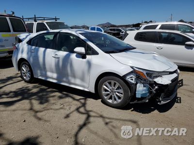Czwarte zdjęcie samochodu z boku: 2024 TOYOTA COROLLA LE VIN:JTDBCMFE8R3067290 - miniatura