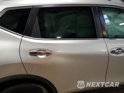 Zdjęcie 11 z 13 samochodu: 2015 NISSAN ROGUE S VIN:KNMAT2MT0FP589918 - miniatura