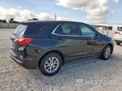 Trzecie zdjęcie samochodu z tyłu: 2021 CHEVROLET EQUINOX LT VIN:2GNAXKEV9M6135790 - miniatura
