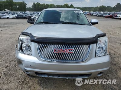 Piąte zdjęcie samochodu w środku: 2011 GMC YUKON DENALI VIN:1GKS2EEF2BR327970 - miniatura