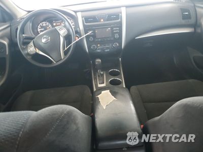 Zdjęcie 8 z 12 samochodu: 2015 NISSAN ALTIMA 2.5 VIN:1N4AL3AP0FN891577 - miniatura