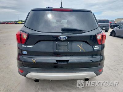 Zdjęcie 6 z 13 samochodu: 2019 FORD ESCAPE SE VIN:1FMCU0GD9KUC25275 - miniatura