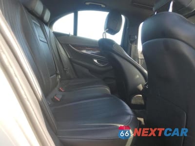 Zdjęcie 10 z 12 samochodu: 2017 MERCEDES-BENZ E 300 4MATIC VIN:WDDZF4KB6HA110283 - miniatura