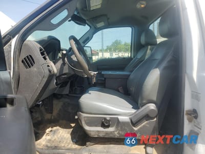 Zdjęcie 7 z 13 samochodu: 2013 FORD F450 SUPER DUTY VIN:1FDUF4GY3DEA87402 - miniatura
