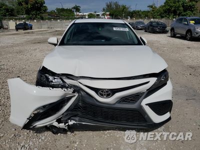 Piąte zdjęcie samochodu w środku: 2022 TOYOTA CAMRY SE VIN:4T1T11AK6NU640807 - miniatura