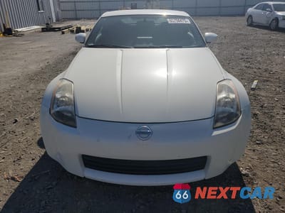 Piąte zdjęcie samochodu w środku: 2005 NISSAN 350Z COUPE VIN:JN1AZ34DX5M608667 - miniatura