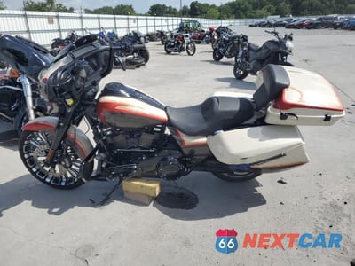 Trzecie zdjęcie samochodu z tyłu: 2024 HARLEY-DAVIDSON FLHX VIN:1HD1KB714RB616096 - miniatura