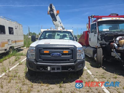 Piąte zdjęcie samochodu w środku: 2015 FORD F450 SUPER DUTY VIN:1FDUF4GY3FED21105 - miniatura