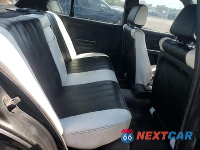 Zdjęcie 10 z 12 samochodu: 1987 BMW 3 SERIES VIN:WBAAC510002807904 - miniatura