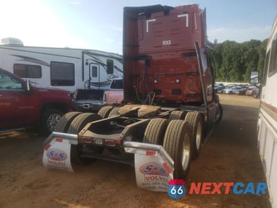 Czwarte zdjęcie samochodu z boku: 2026 VOLVO NEW VNL SEMI TRUCK VIN:4V4BC9EH2TN697802 - miniatura