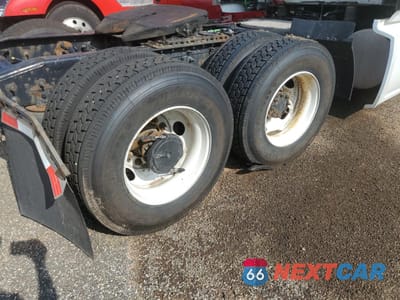 Zdjęcie 6 z 10 samochodu: 2018 INTERNATIONAL LT625 SEMI TRUCK VIN:3HSDZAPR9JN755827 - miniatura