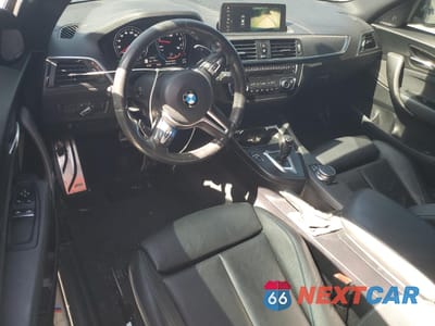 Zdjęcie 8 z 13 samochodu: 2018 BMW M2 VIN:WBS1J5C51JVD36889 - miniatura