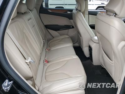 Zdjęcie 11 z 14 samochodu: 2017 LINCOLN MKC SELECT VIN:5LMCJ2C94HUL51846 - miniatura