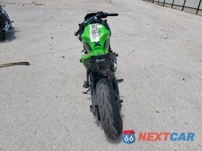 Czwarte zdjęcie samochodu z boku: 2023 KAWASAKI EX650 P VIN:ML5EXEP12PDA91544 - miniatura