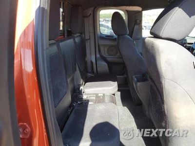 Zdjęcie 10 z 13 samochodu: 2018 TOYOTA TACOMA VIN:5TFSZ5AN4JX138400 - miniatura