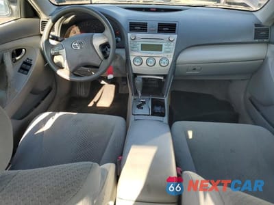 Zdjęcie 8 z 12 samochodu: 2007 TOYOTA CAMRY CE VIN:JTNBE46K673086901 - miniatura