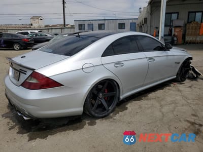 Trzecie zdjęcie samochodu z tyłu: 2006 MERCEDES-BENZ CLS 55 AMG VIN:WDDDJ76X16A040396 - miniatura