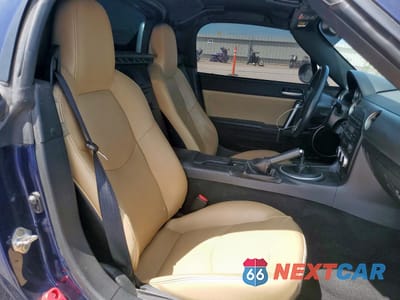 Zdjęcie 10 z 14 samochodu: 2009 MAZDA MX-5 MIATA VIN:JM1NC26F290201142 - miniatura