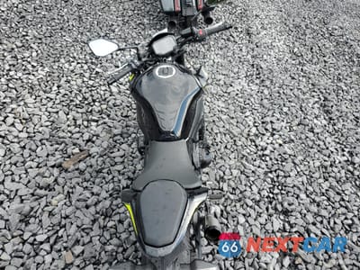 Zdjęcie 6 z 9 samochodu: 2024 KAWASAKI ZR900 F VIN:ML5ZRDF17RDA67430 - miniatura
