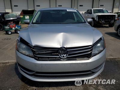 Piąte zdjęcie samochodu w środku: 2012 VOLKSWAGEN PASSAT SE VIN:1VWBP7A39CC064057 - miniatura