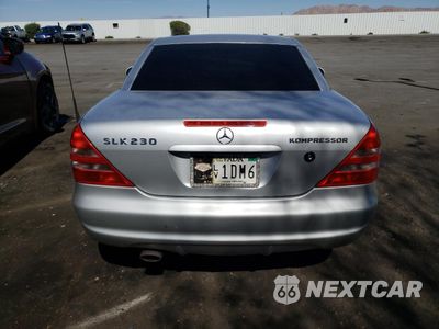 Zdjęcie 6 z 12 samochodu: 2000 MERCEDES-BENZ SLK 230 KOMPRESSOR VIN:WDBKK47F5YF160614 - miniatura