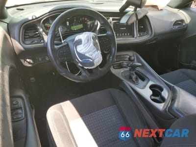 Zdjęcie 8 z 13 samochodu: 2023 DODGE CHALLENGER SXT VIN:2C3CDZAG4PH553777 - miniatura