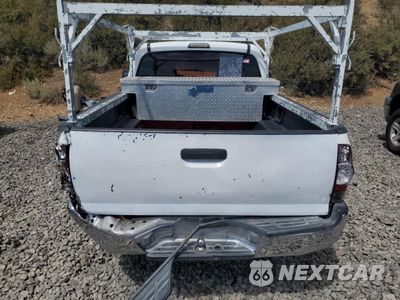 Zdjęcie 6 z 12 samochodu: 2005 TOYOTA TACOMA VIN:5TENX22N75Z043294 - miniatura