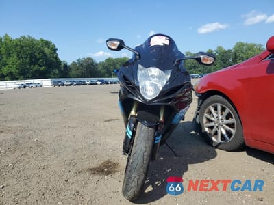 Drugie zdjęcie samochodu z przodu: 2011 SUZUKI GSX750 VIN:JS1GR7MA8B2100817 - miniatura