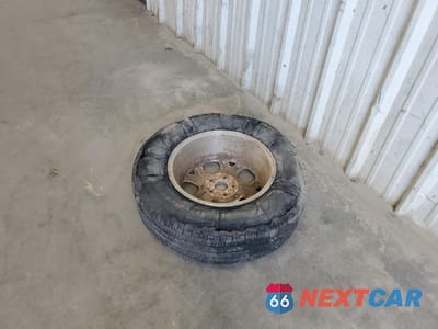 Zdjęcie 13 z 14 samochodu: 2001 ACURA MDX TOURING VIN:2HNYD18651H510552 - miniatura