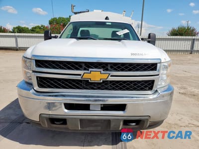 Piąte zdjęcie samochodu w środku: 2012 CHEVROLET SILVERADO C3500 VIN:1GB3CZCG1CF210016 - miniatura