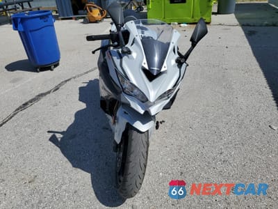 Drugie zdjęcie samochodu z przodu: 2025 KAWASAKI ZX400 S VIN:ML5ZXCS11SDA39912 - miniatura
