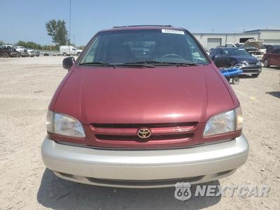 Piąte zdjęcie samochodu w środku: 2000 TOYOTA SIENNA VIN:4T3ZF13C5YU277803 - miniatura