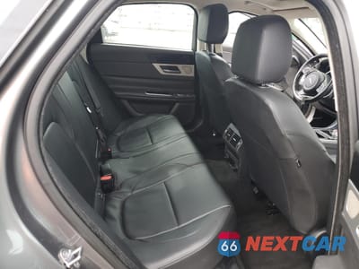 Zdjęcie 10 z 12 samochodu: 2016 JAGUAR XF PREMIUM VIN:SAJBD4BV8GCY10046 - miniatura