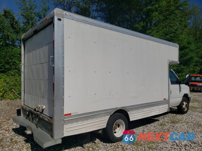 Trzecie zdjęcie samochodu z tyłu: 2009 FORD ECONOLINE E450 SUPER DUTY CUTAWAY VAN VIN:1FDXE45SX9DA08206 - miniatura