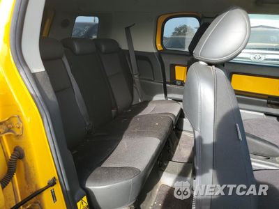 Zdjęcie 11 z 13 samochodu: 2007 TOYOTA FJ CRUISER VIN:JTEBU11FX70052800 - miniatura