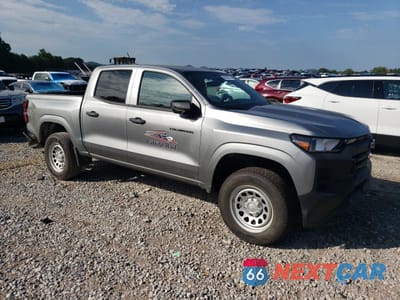 Czwarte zdjęcie samochodu z boku: 2023 CHEVROLET COLORADO VIN:1GCPTBEK7P1240081 - miniatura