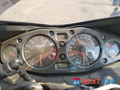 Zdjęcie 7 z 9 samochodu: 2005 SUZUKI GSX1300 RK5 VIN:JS1GW71AX52102926 - miniatura
