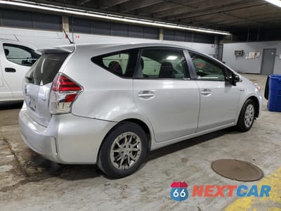 Trzecie zdjęcie samochodu z tyłu: 2015 TOYOTA PRIUS V VIN:JTDZN3EU1FJ038779 - miniatura