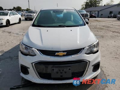 Piąte zdjęcie samochodu w środku: 2020 CHEVROLET SONIC VIN:1G1JG6SB8L4116988 - miniatura