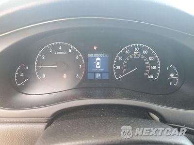 Zdjęcie 9 z 12 samochodu: 2011 HYUNDAI GENESIS 4.6L VIN:KMHGC4DF9BU119281 - miniatura