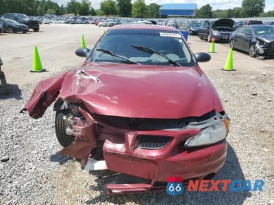 Piąte zdjęcie samochodu w środku: 2005 PONTIAC GRAND AM SE VIN:1G2NE52E25M116169 - miniatura