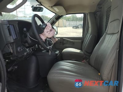 Zdjęcie 7 z 14 samochodu: 2023 GMC SAVANA G2500 VIN:1GTW7AFP4P1173900 - miniatura