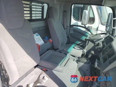 Zdjęcie 10 z 13 samochodu: 2022 ISUZU NPR HD - TRUCKS VIN:54DC4W1D9NS203417 - miniatura