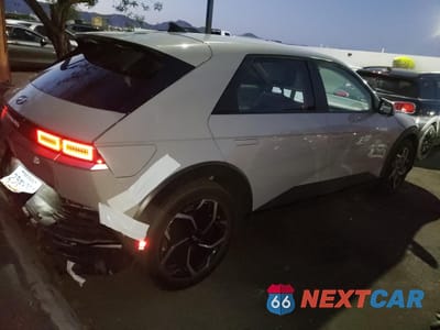 Trzecie zdjęcie samochodu z tyłu: 2022 HYUNDAI IONIQ 5 SE VIN:KM8KMDAF5NU054445 - miniatura