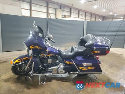 Trzecie zdjęcie samochodu z tyłu: 2012 HARLEY-DAVIDSON FLHTK ELECTRA GLIDE ULTRA LIMITED VIN:1HD1KEM17CB660557 - miniatura