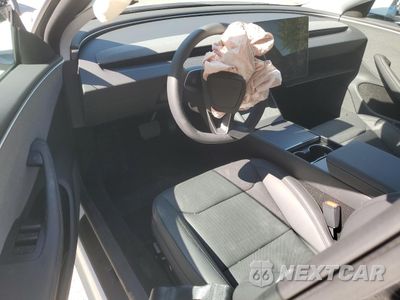 Zdjęcie 8 z 16 samochodu: 2025 TESLA MODEL 3 VIN:5YJ3E1EA1SF011079 - miniatura