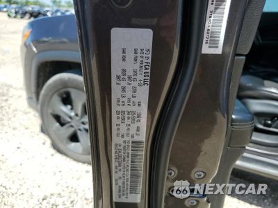 Zdjęcie 13 z 14 samochodu: 2018 JEEP COMPASS LATITUDE VIN:3C4NJCBB3JT369040 - miniatura
