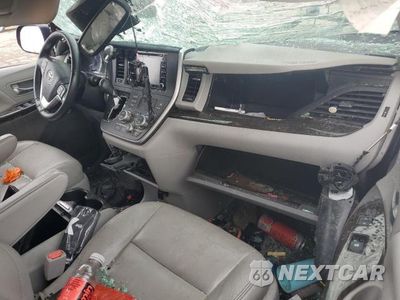 Zdjęcie 8 z 13 samochodu: 2020 TOYOTA SIENNA XLE VIN:5TDYZ3DC2LS054478 - miniatura