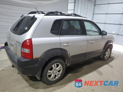 Trzecie zdjęcie samochodu z tyłu: 2006 HYUNDAI TUCSON GLS VIN:KM8JN72DX6U442280 - miniatura